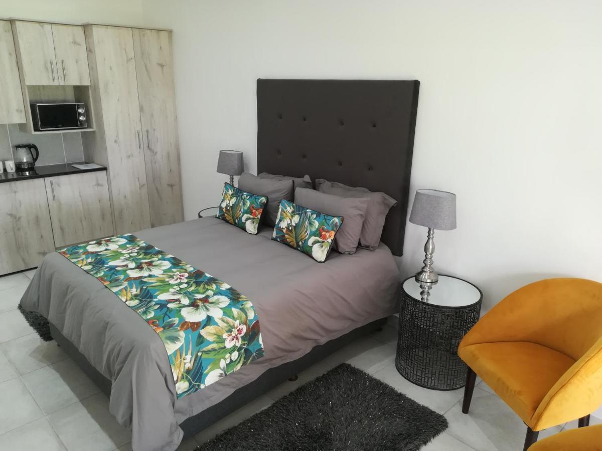 The Gamtoos Ferry Hotel Jeffreys Bay Exterior foto